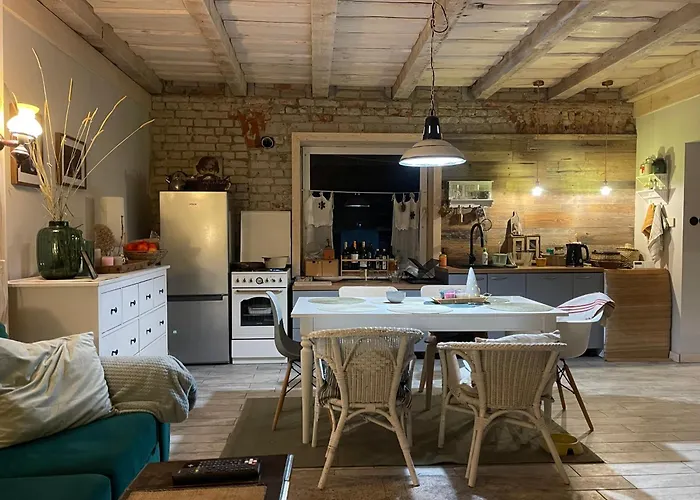 Дом отдыха Zurawi Klangor - Dom Z Sauna I Jacuzzi